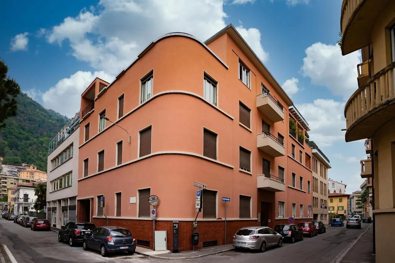 Pop House - Spacious Flat Next To Cathedral & Lake Como Italien